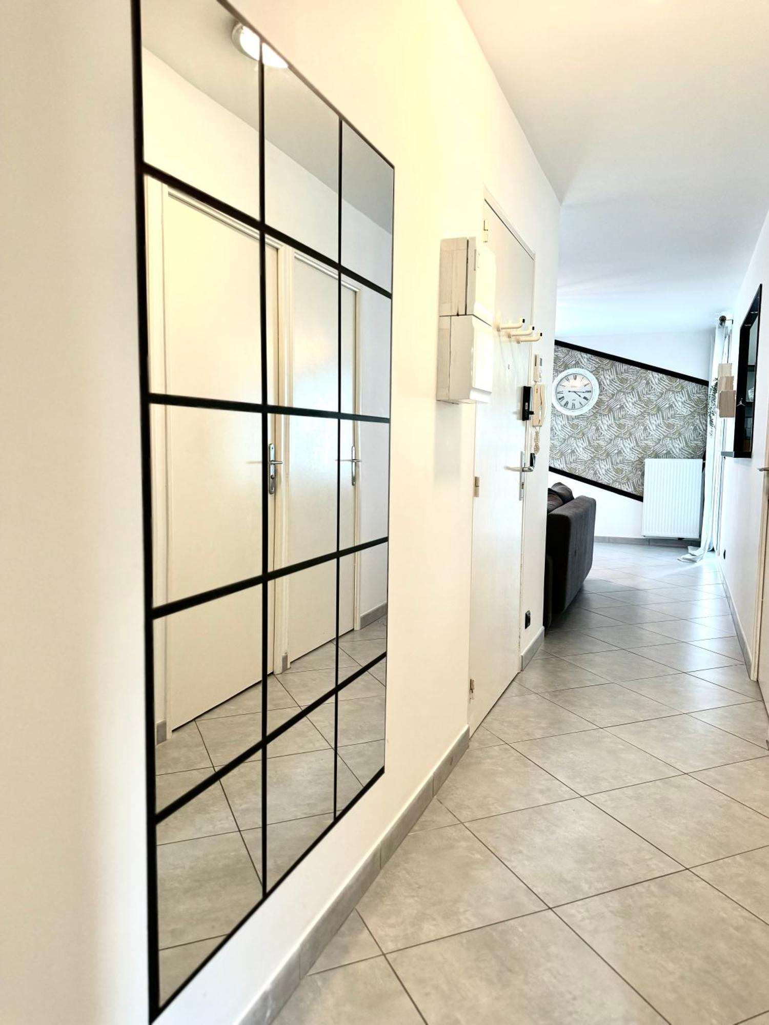 Appart' Calme - 48M² - Proche Versailles - Paris Elancourt Exterior photo